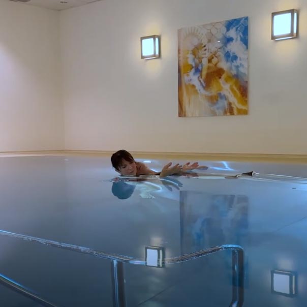 WATSU im Therapiebad
